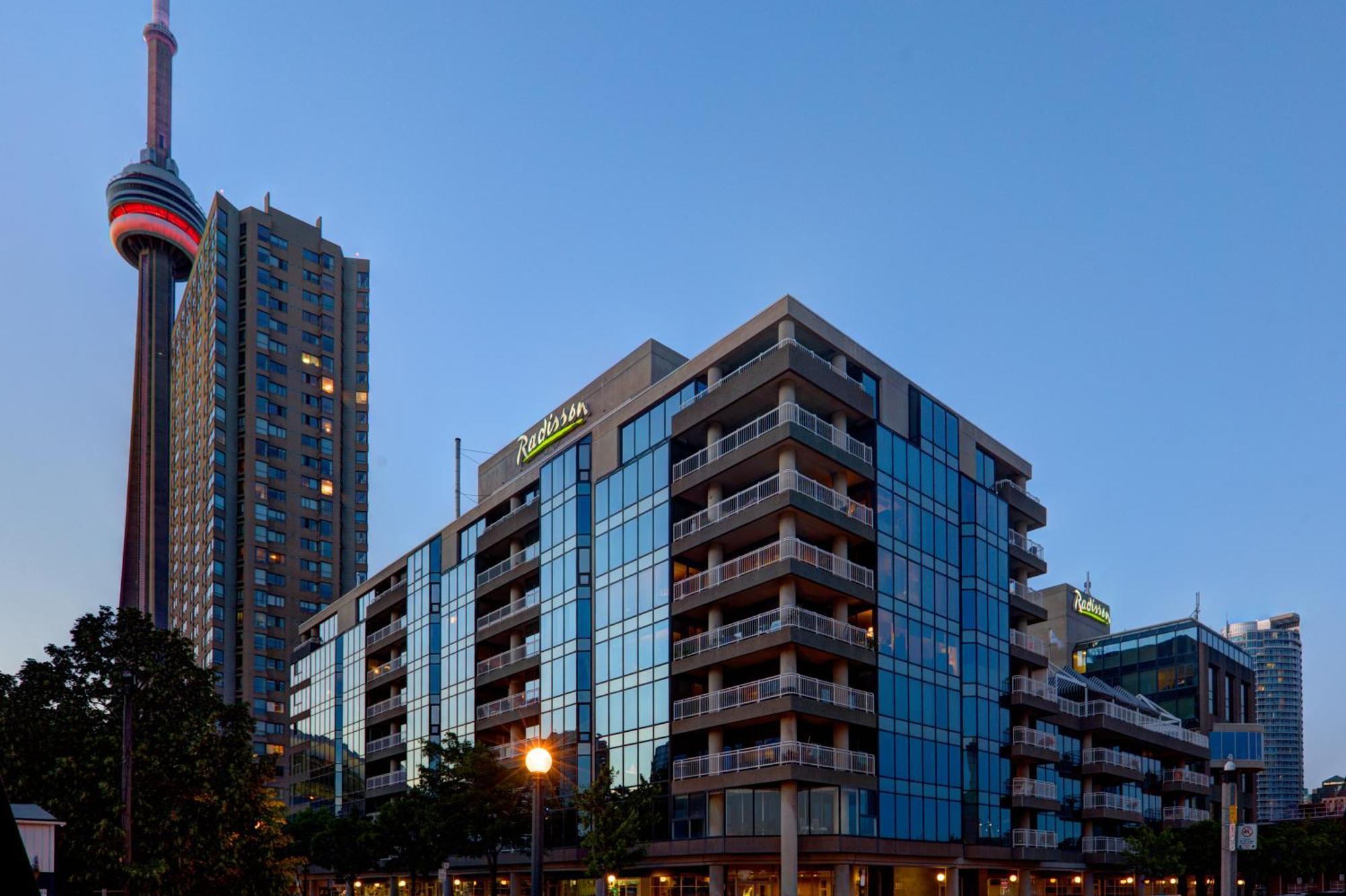 Radisson Blu Toronto Downtown Hotel Екстериор снимка