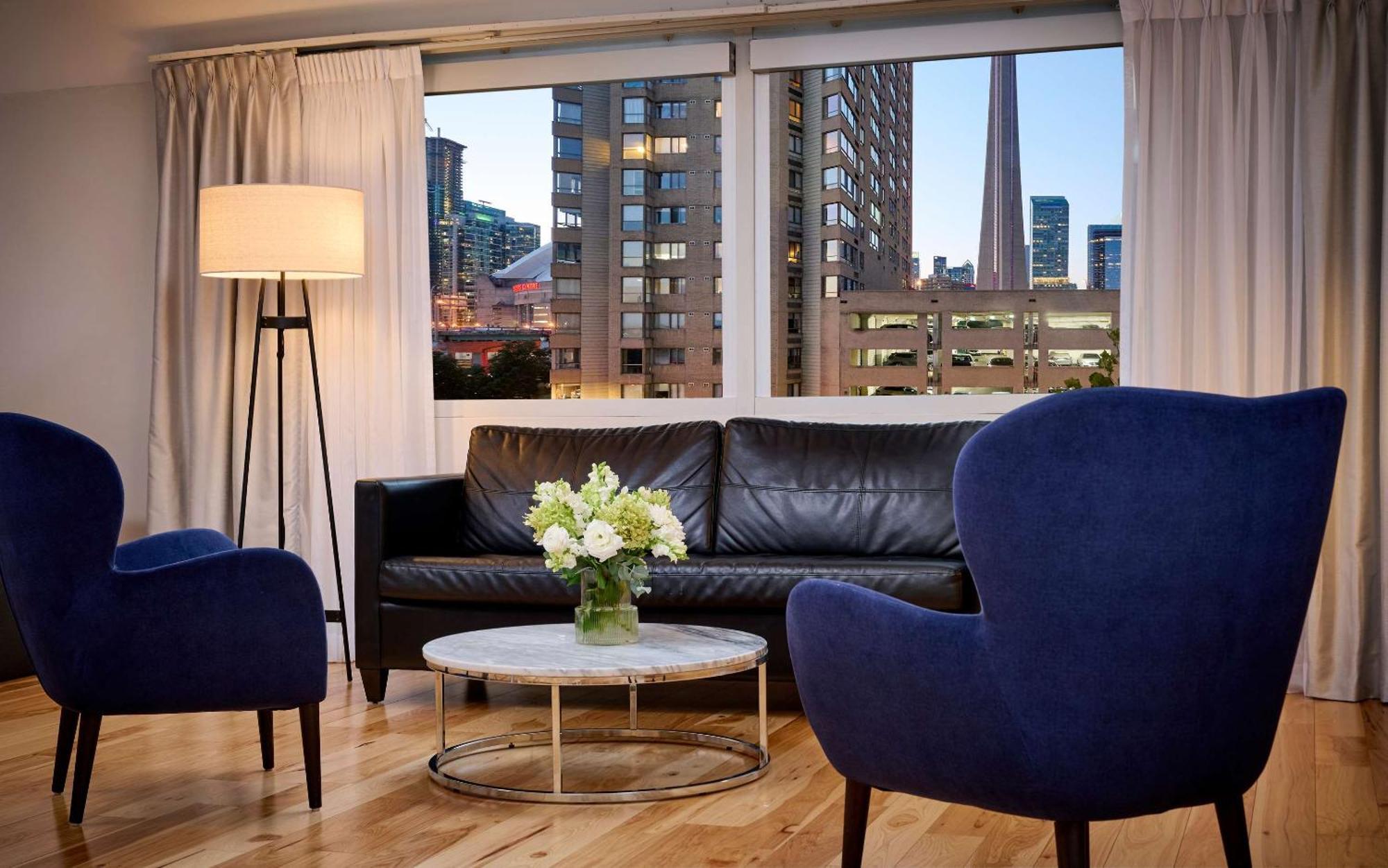 Radisson Blu Toronto Downtown Hotel Екстериор снимка