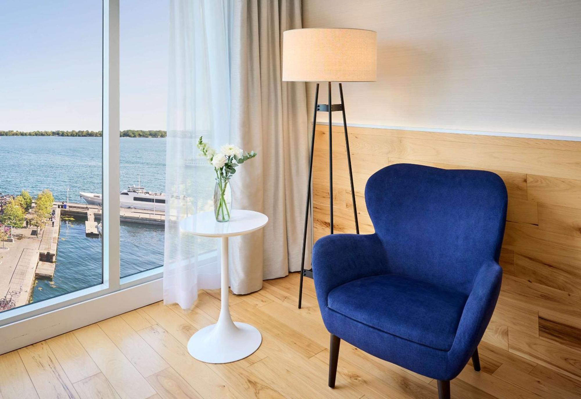 Radisson Blu Toronto Downtown Hotel Екстериор снимка
