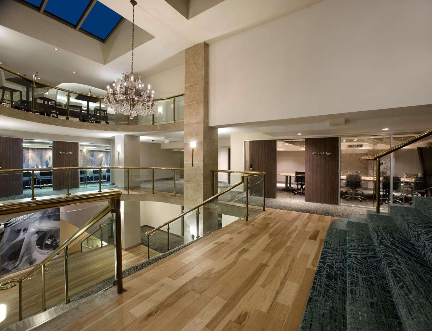 Radisson Blu Toronto Downtown Hotel Екстериор снимка