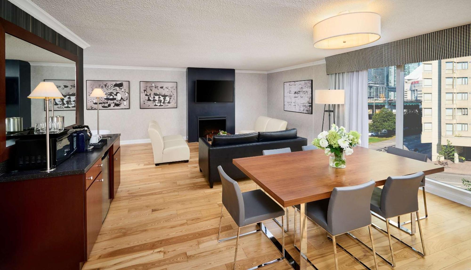 Radisson Blu Toronto Downtown Hotel Екстериор снимка