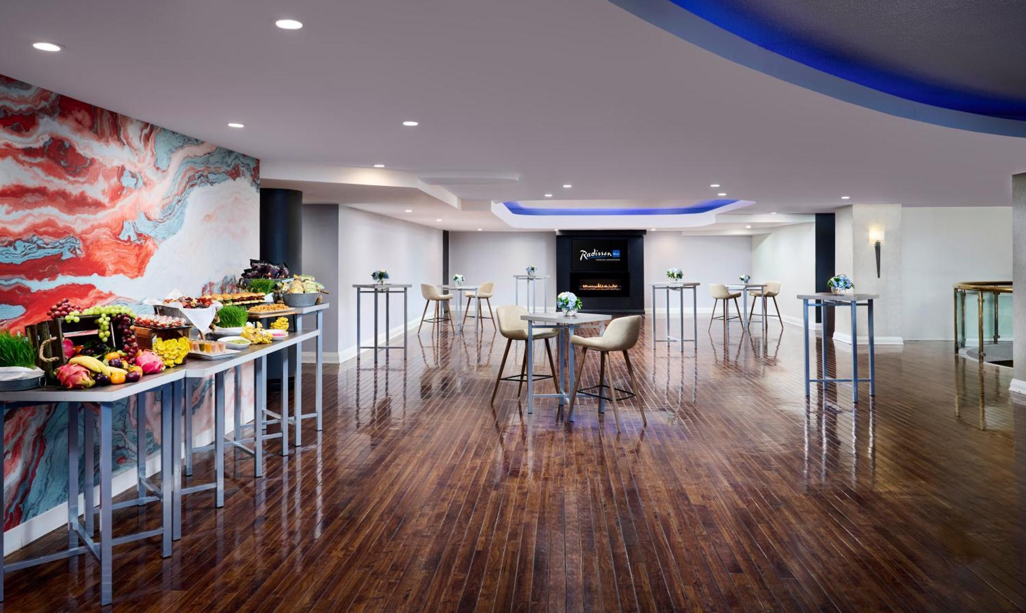 Radisson Blu Toronto Downtown Hotel Екстериор снимка