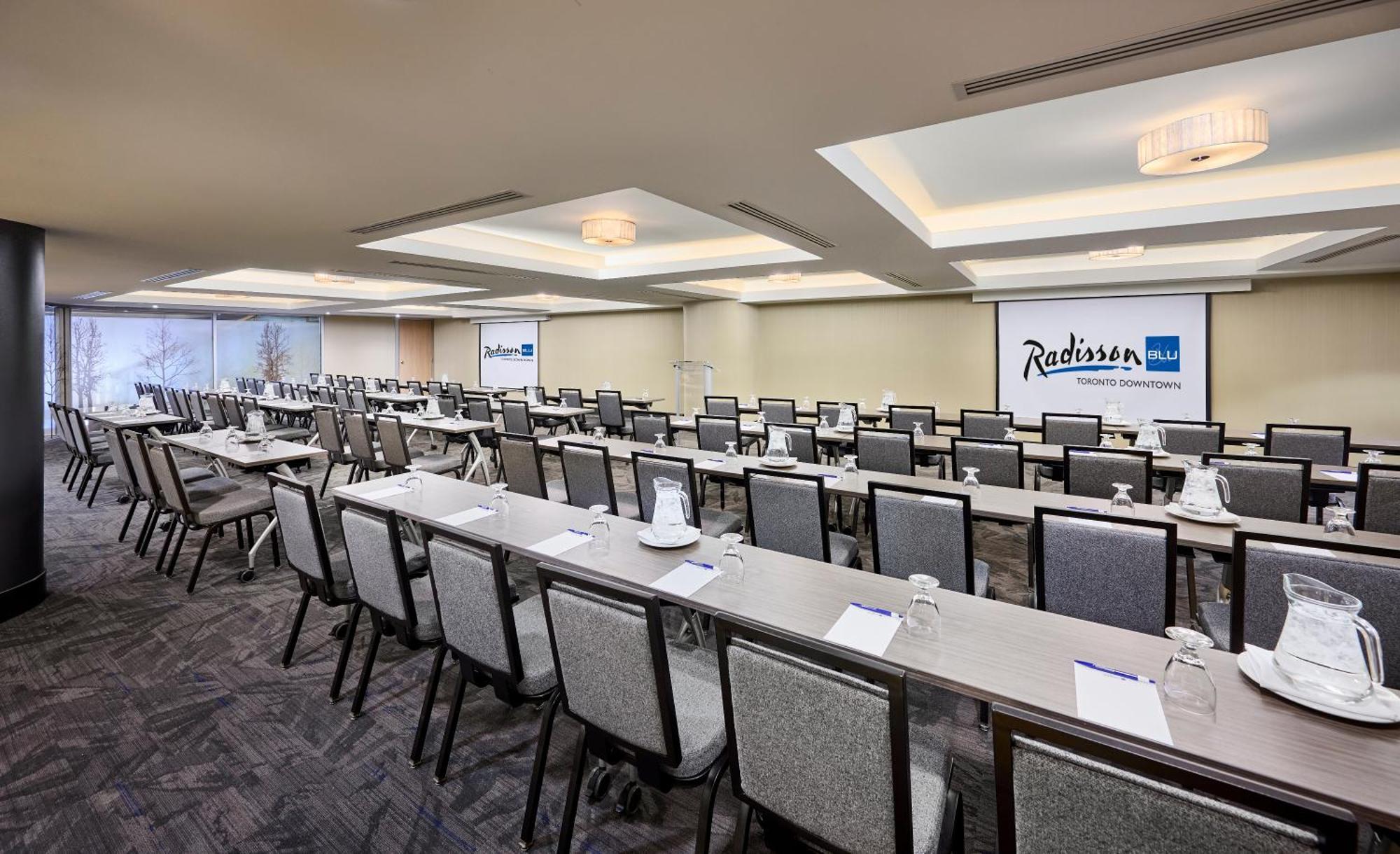 Radisson Blu Toronto Downtown Hotel Екстериор снимка