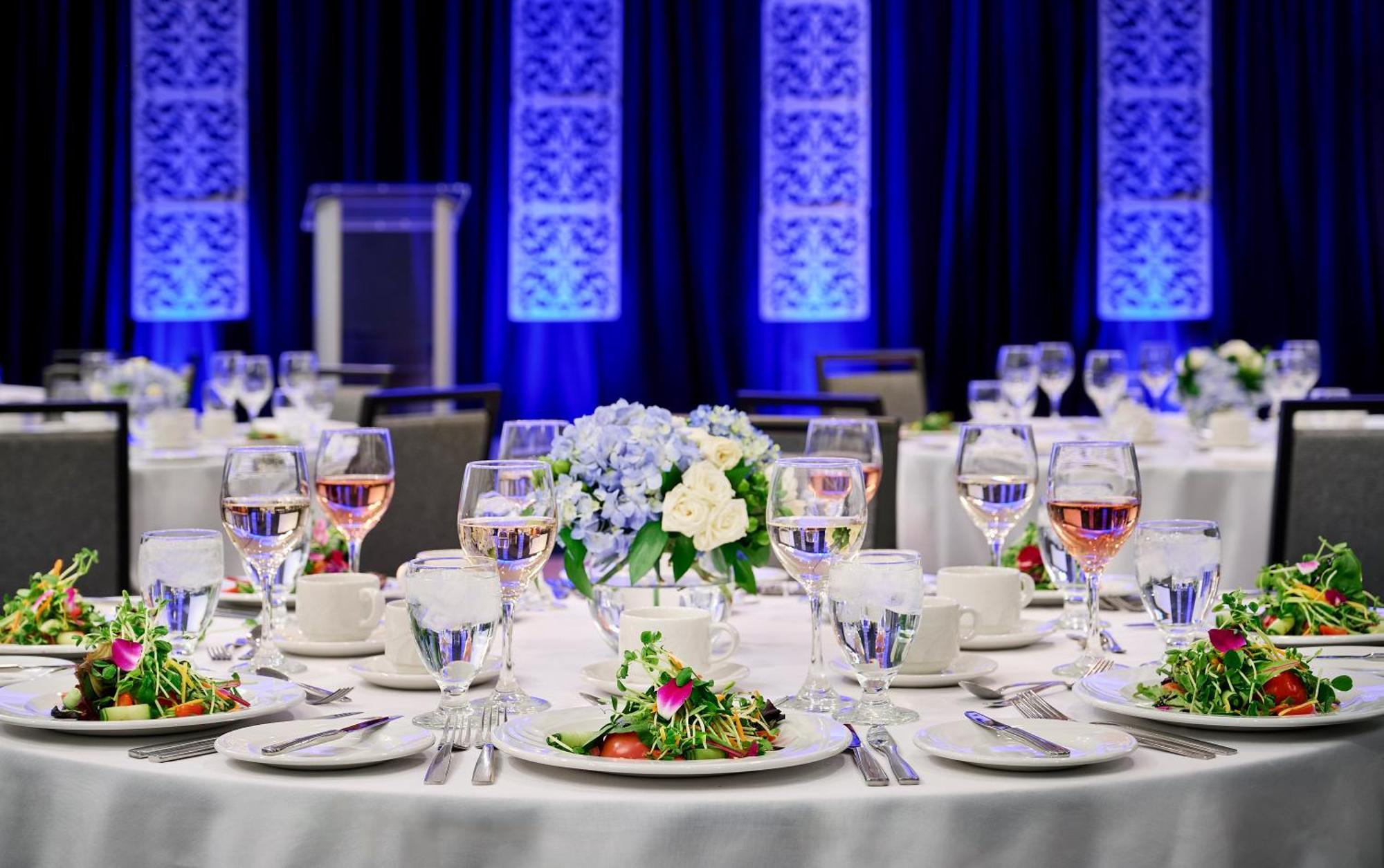 Radisson Blu Toronto Downtown Hotel Екстериор снимка